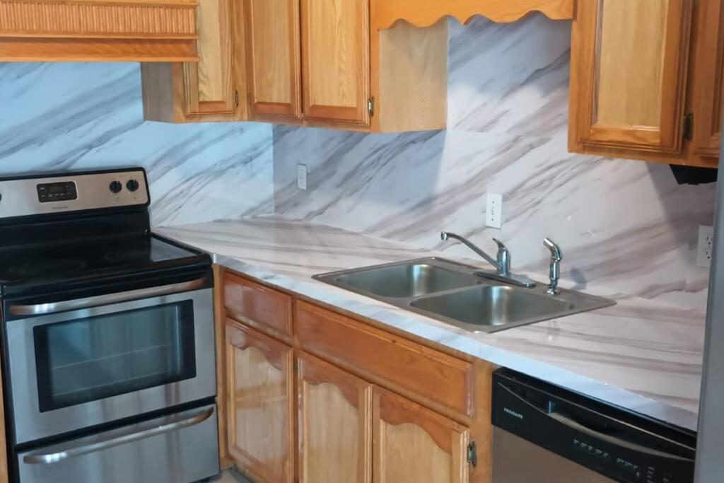 Mcallen 4Br With Pool, Shopping & More Exterior photo